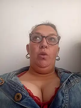 -saraqueen- online show from October 24, 3:55 pm