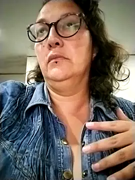 -saraqueen- online show from November 28, 9:04 pm