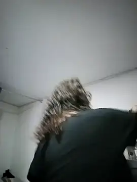 -saraqueen- online show from November 12, 4:27 am