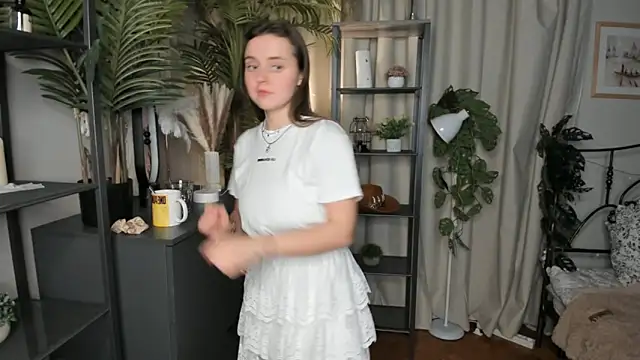 ThelmaJusto online show from October 19, 2:42 pm