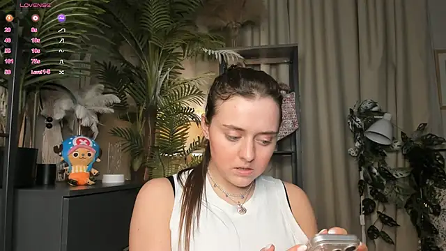 ThelmaJusto online show from March 20, 3:46 pm