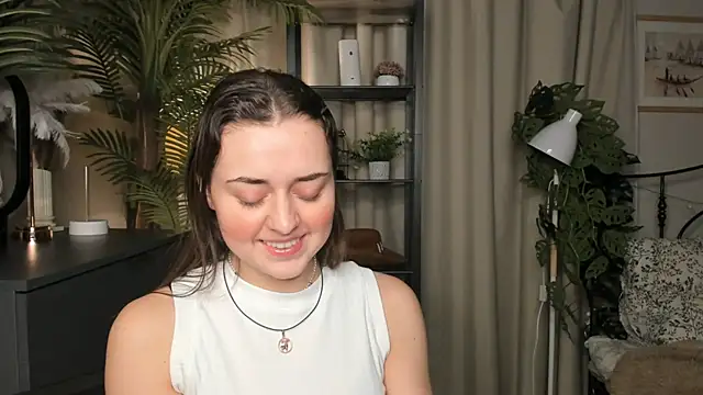 ThelmaJusto online show from December 1, 3:46 pm