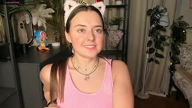 ThelmaJusto online show from February 10, 3:00 pm