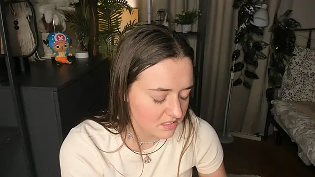 ThelmaJusto online show from February 6, 4:14 pm