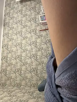 Snapshot of Edo1797 chatting on December 18, 3:27 pm Edo1797 online show from December 18, 3:27 pm