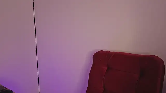 Snapshot of Catherine____ chatting on November 16, 2:05 am Catherine online show from November 16, 2:05 am