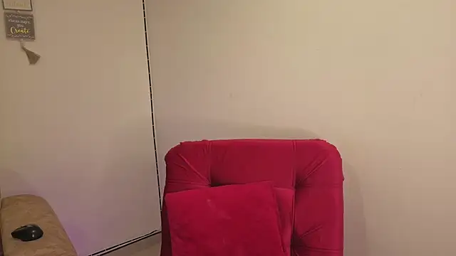 Snapshot of Catherine____ chatting on November 13, 2:15 am Catherine online show from November 13, 2:15 am