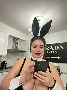 Snapshot of evedanger chatting on February 6, 11:23 pm evedanger online show from February 6, 11:23 pm