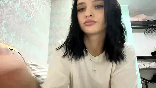 Snapshot of SorayaTrieger chatting on October 10, 8:59 am SorayaTrieger online show from October 10, 8:59 am