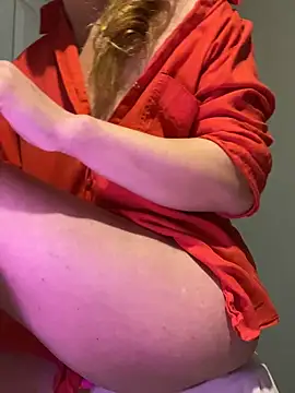 melisss2 online show from March 12, 9:30 pm