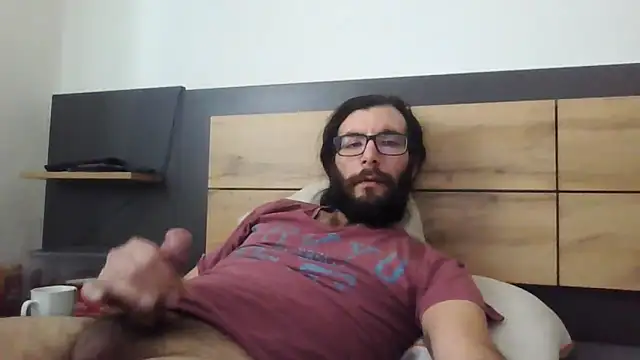 Snapshot of Arbneh69 chatting on February 15, 1:43 pm Arbneh69 online show from February 15, 1:43 pm