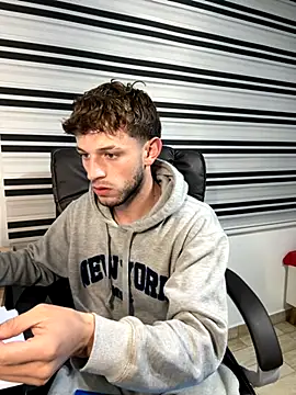 noah red online show from October 22, 11:58 pm