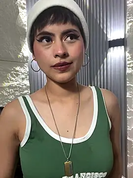 Snapshot of Eva_Feller69 chatting on November 12, 3:10 am Eva Feller69 online show from November 12, 3:10 am