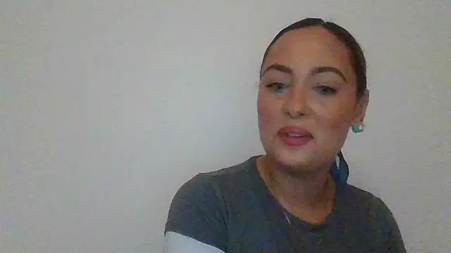 Snapshot of DommeMariaLopez95 chatting on December 5, 4:49 pm DommeMariaLopez95 online show from December 5, 4:49 pm