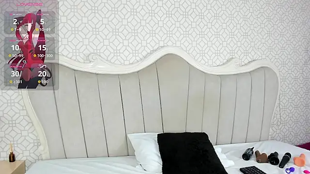 Snapshot of MarcelaCortes chatting on February 13, 9:37 pm MarcelaCortes online show from February 13, 9:37 pm