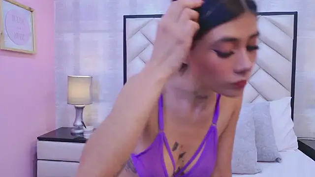 CristalShayy online show from April 2, 12:23 pm
