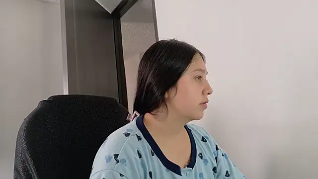 Snapshot of KOREN_JALAA chatting on June 6, 5:18 pm KOREN JALAA online show from June 6, 5:18 pm