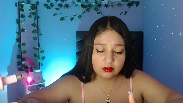 KOREN JALAA online show from February 15, 8:45 pm