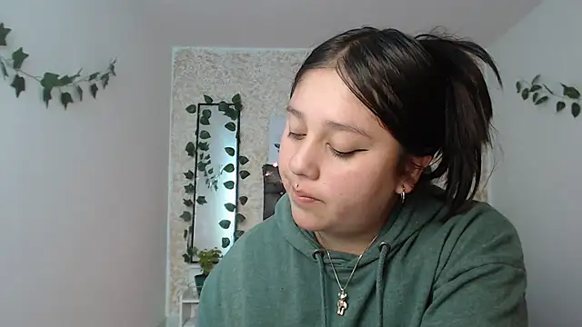 KOREN JALAA online show from February 21, 9:43 pm