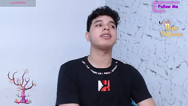 Snapshot of Dominic_king7 chatting on October 20, 11:05 pm Dominic king7 online show from October 20, 11:05 pm