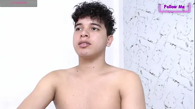 Snapshot of Dominic_king7 chatting on November 1, 10:03 pm Dominic king7 online show from November 1, 10:03 pm