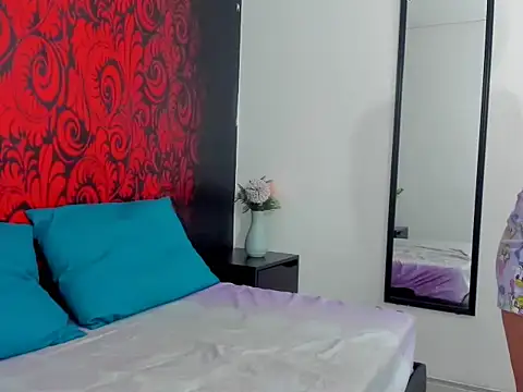 Snapshot of Candy_sweety1 chatting on December 5, 2:37 pm Candy sweety1 online show from December 5, 2:37 pm