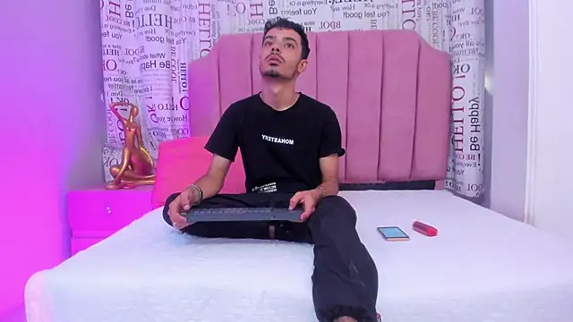 Timothe Evans online show from October 20, 9:15 pm