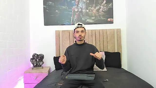 Timothe Evans online show from November 4, 4:38 am