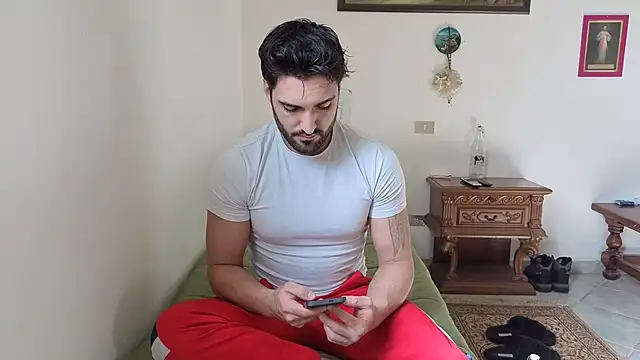 Al3xox02 online show from February 23, 1:01 pm