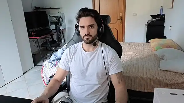 Al3xox02 online show from February 11, 9:53 am