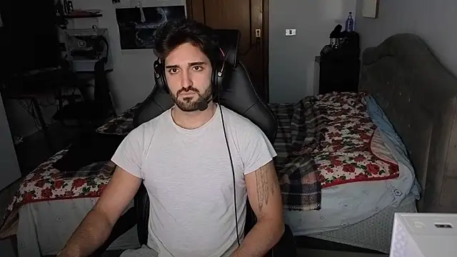 Al3xox02 online show from January 13, 10:46 pm