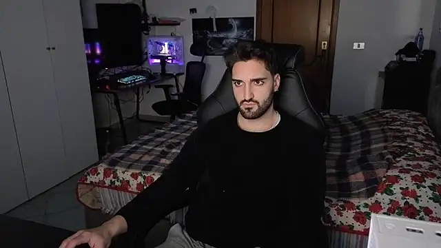 Al3xox02 online show from February 2, 4:39 pm