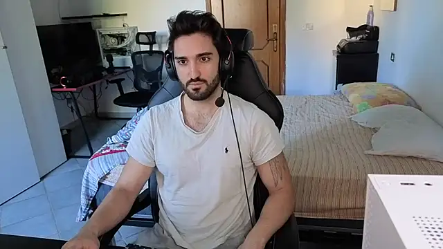 Al3xox02 online show from February 13, 10:48 am