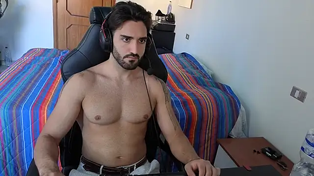 Al3xox02 online show from April 19, 12:17 pm