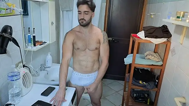 Al3xox02 online show from April 23, 4:52 pm