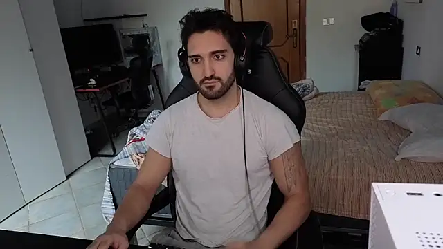 Al3xox02 online show from February 15, 11:31 am