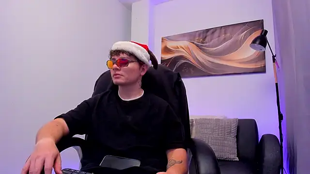 Leoo Miller online show from December 5, 4:11 am