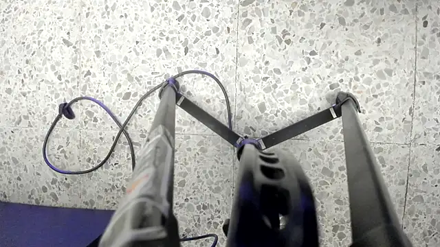 Snapshot of Leoo_Miller chatting on November 27, 4:13 am Leoo Miller online show from November 27, 4:13 am