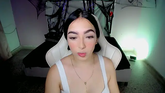 cielooo  online show from October 28, 8:19 pm