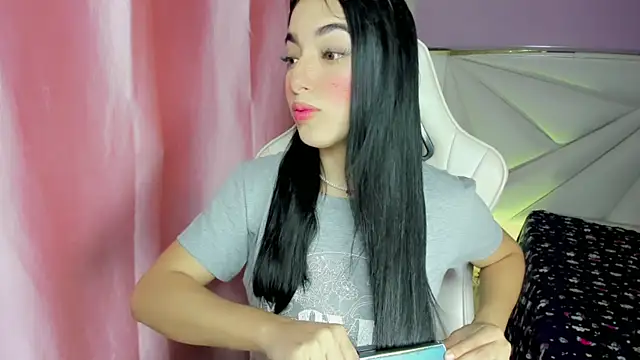 cielooo  online show from December 4, 8:30 pm