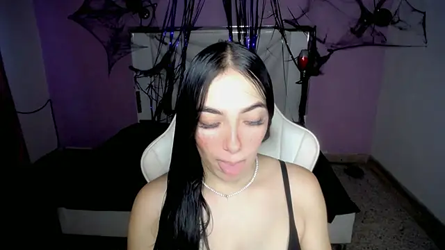 cielooo  online show from November 1, 8:36 pm