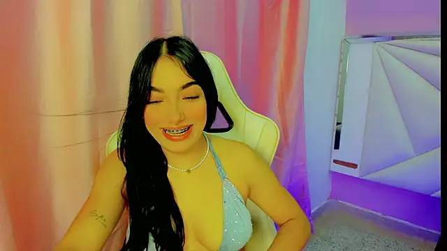 cielooo  online show from December 19, 9:06 pm