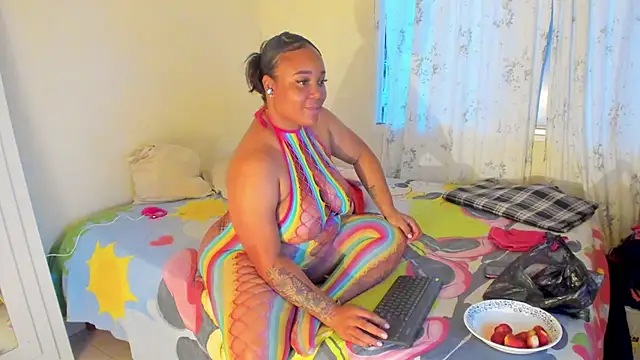 Paulastone24 online show from November 20, 10:52 pm