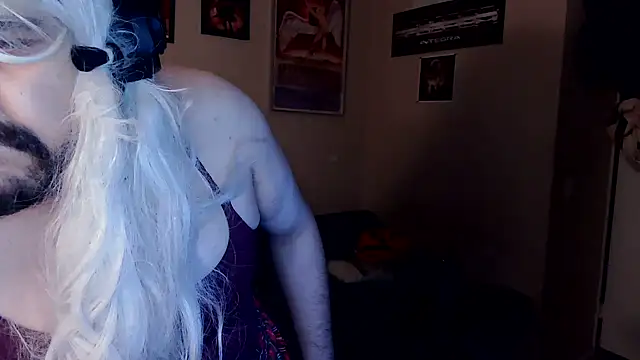 geezuz6913 online show from January 17, 1:04 pm