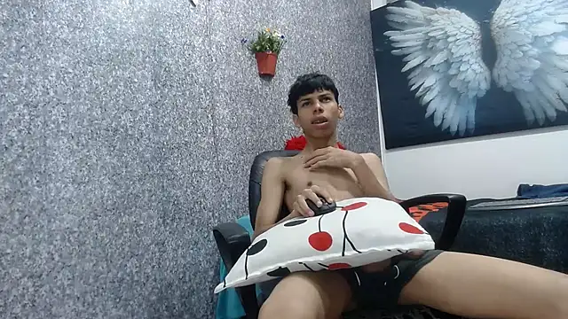 sexyboys cutex18 online show from October 20, 4:14 am