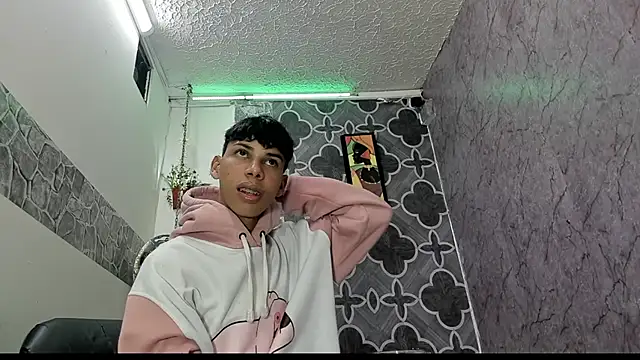 sexyboys cutex18 online show from March 5, 10:48 pm