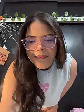 GabrielleMarsh1 online show from November 7, 1:43 am