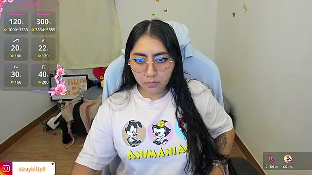 Snapshot of LoveLyy- chatting on October 8, 11:38 pm LoveLyy- online show from October 8, 11:38 pm