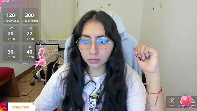 Snapshot of LoveLyy- chatting on November 20, 1:34 pm LoveLyy- online show from November 20, 1:34 pm