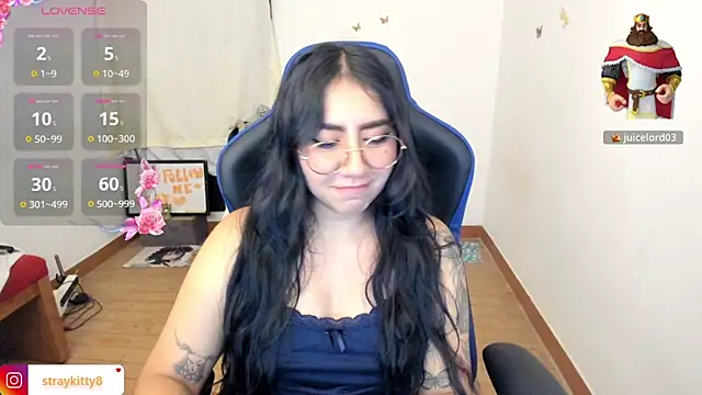 LoveLyy- online show from April 9, 11:33 pm